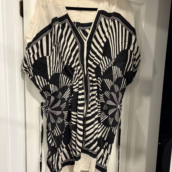 Dresses & Skirts - Black and White Women's dress